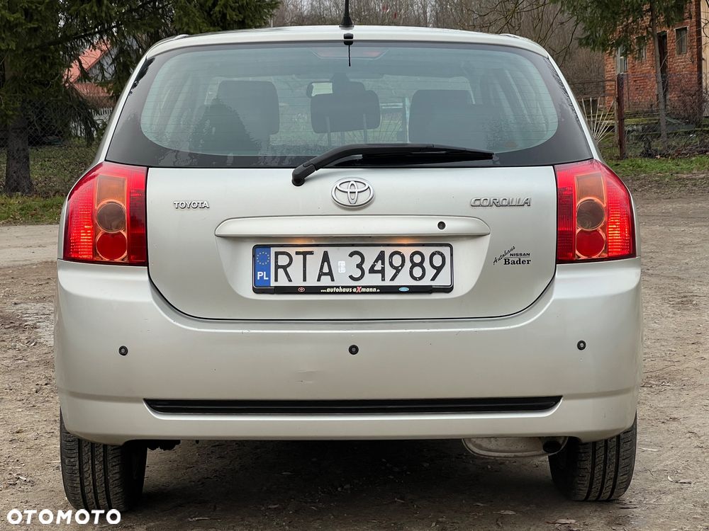 Toyota Corolla 1.6 VVT-i Sol - 3
