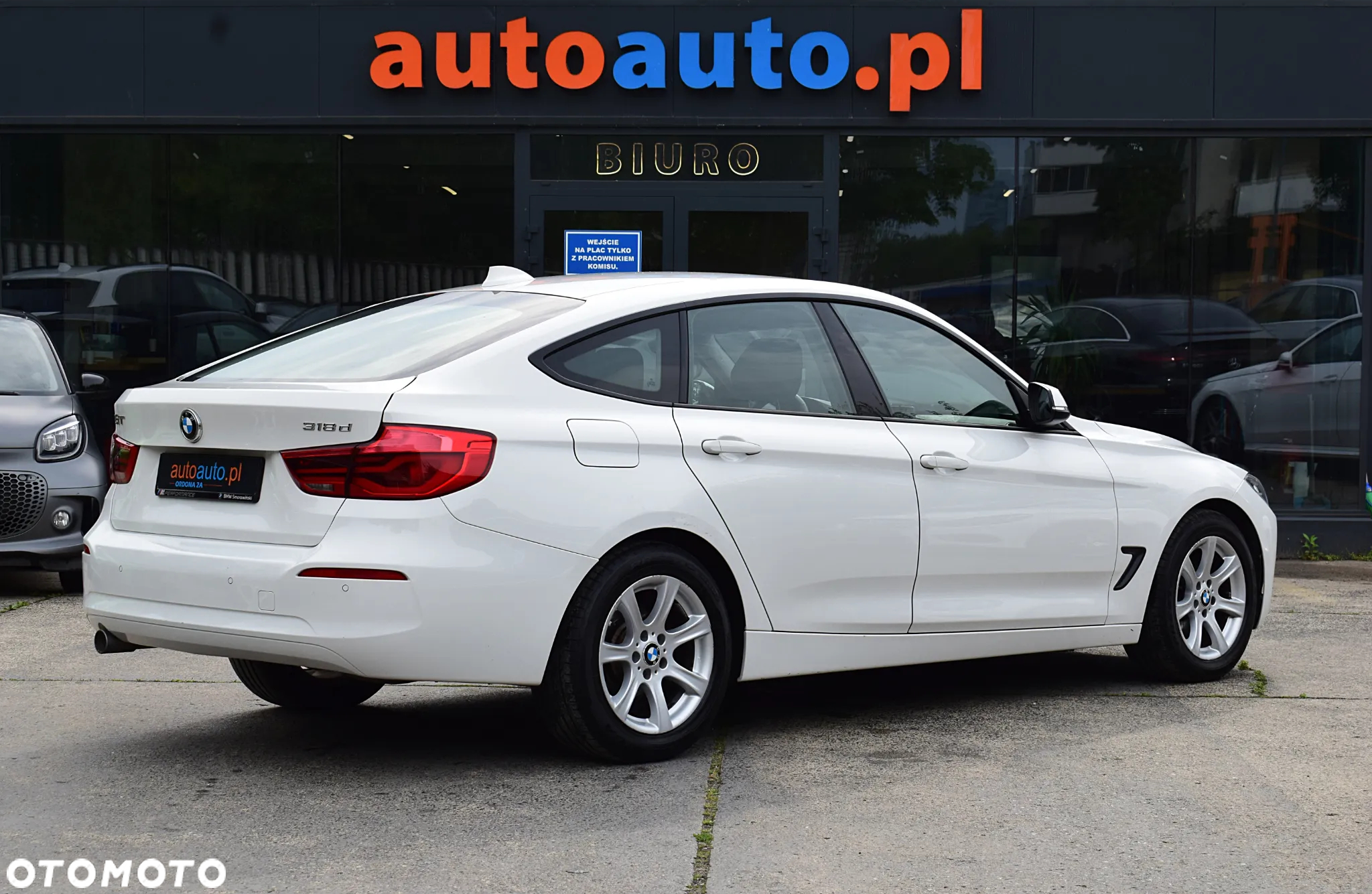 BMW 3GT 318d Business Edition - 24