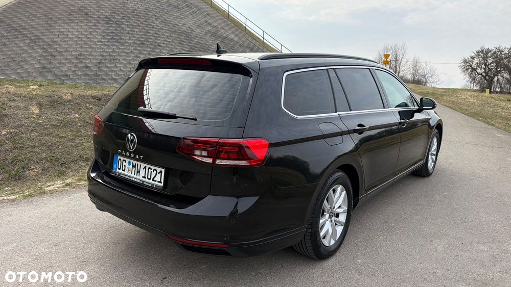 Volkswagen Passat 2.0 TDI SCR DSG - 12