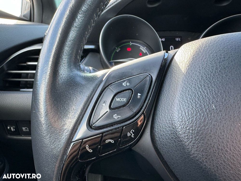 Toyota C-HR 1.8 HSD 4x2 CVT C-ult - 15