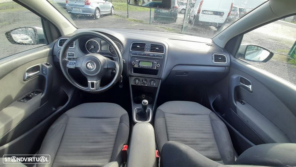 VW Polo 1.6 TDI Confortline BlueMotion - 9