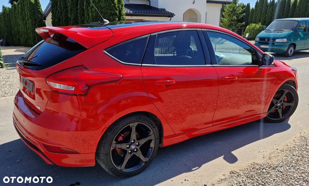 Ford Focus 1.5 EcoBoost STart-Stopp-System ST-LINE - 8