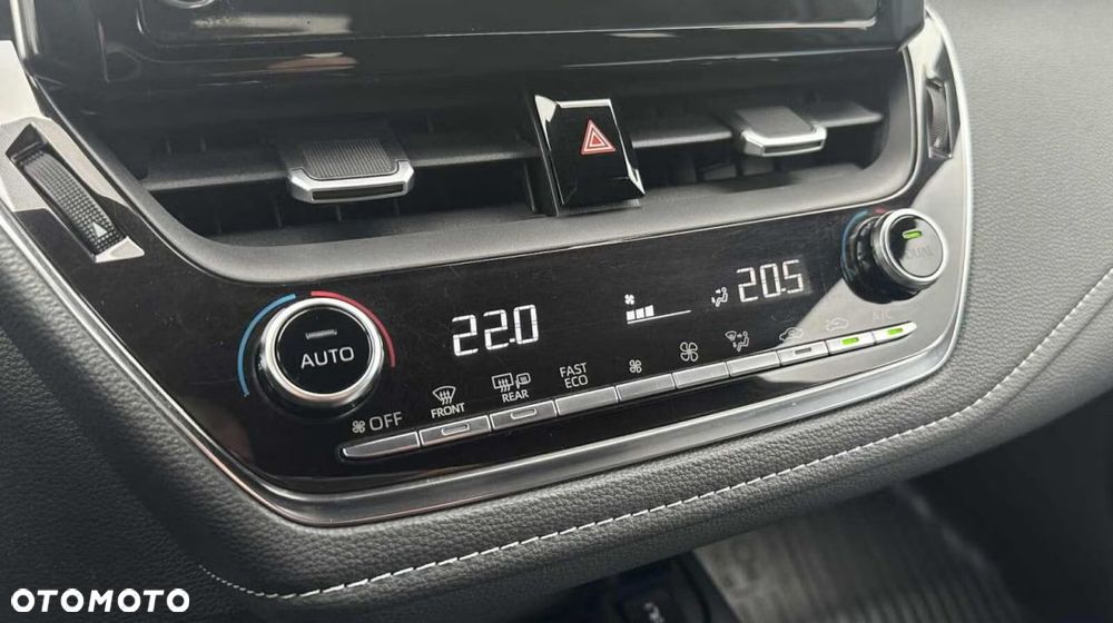 Toyota Corolla 2.0 Comfort - 11