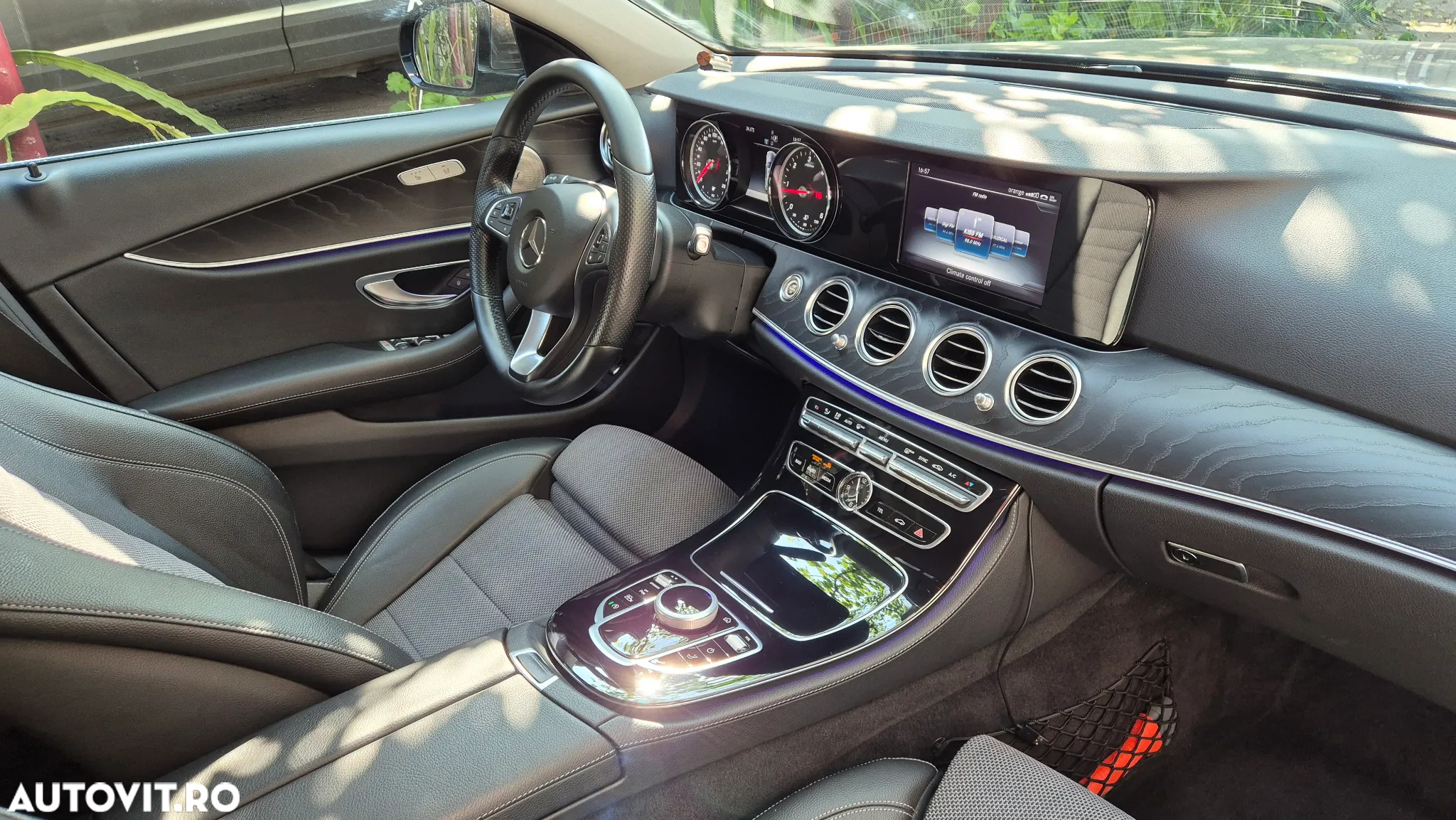 Mercedes-Benz E 220 d T-Modell Aut. - 9