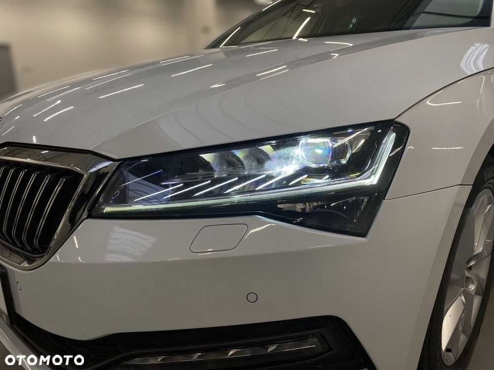 Skoda Superb 2.0 TDI SCR Ambition DSG - 10