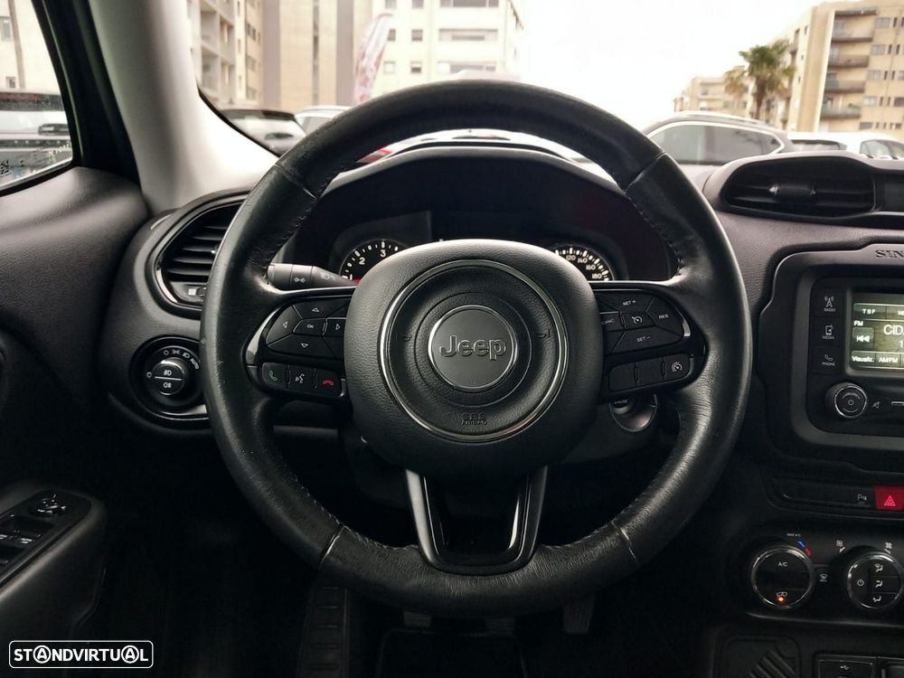Jeep Renegade 1.6 MJD Night Eagle - 16