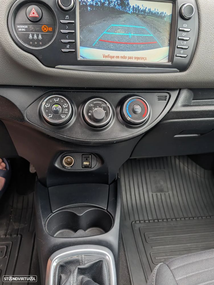 Toyota Yaris 1.0 VVT-i Comfort Plus - 17