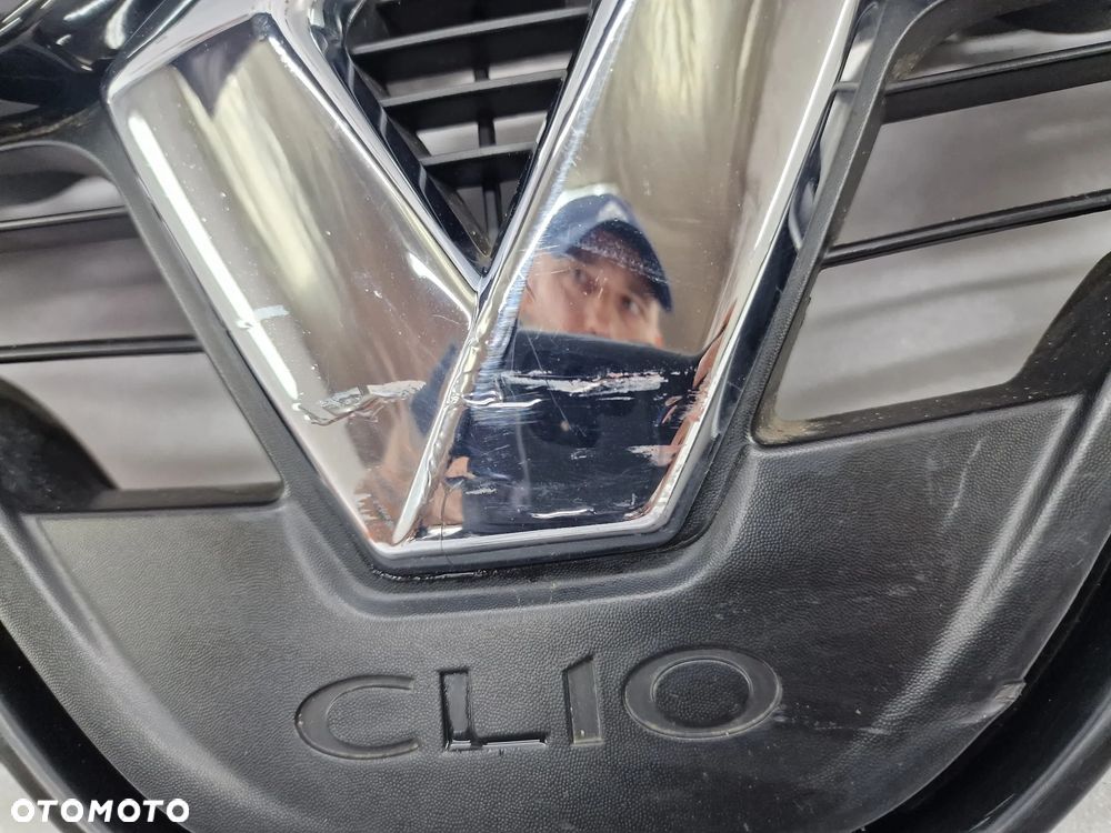 RENAULT CLIO IV 12- ATRAPA / GRILL PRZEDNI PRZÓD , NR 622563184R , NR AUKCJI GR368 - 12