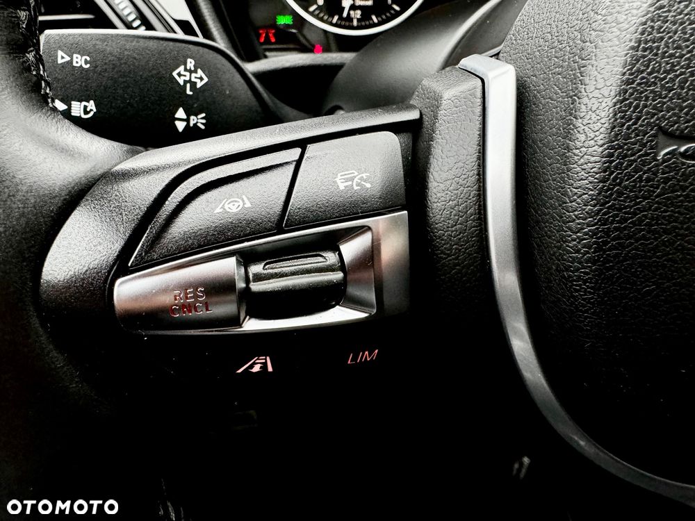 BMW X1 sDrive18d M Sportpaket - 38