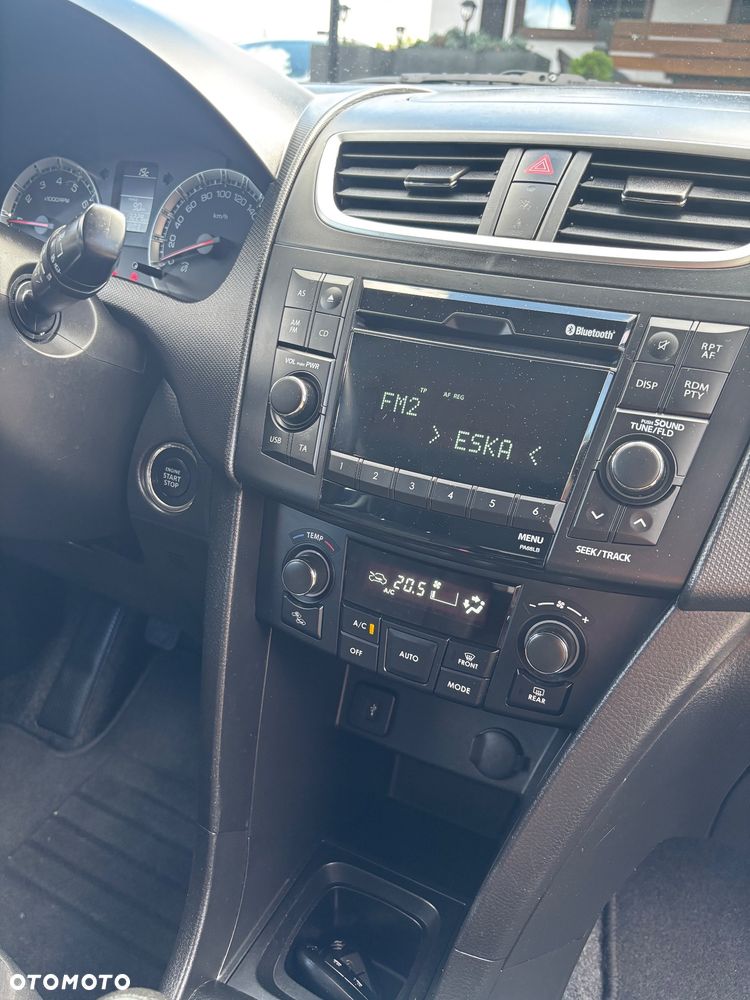 Suzuki Swift 1.2 Premium - 11