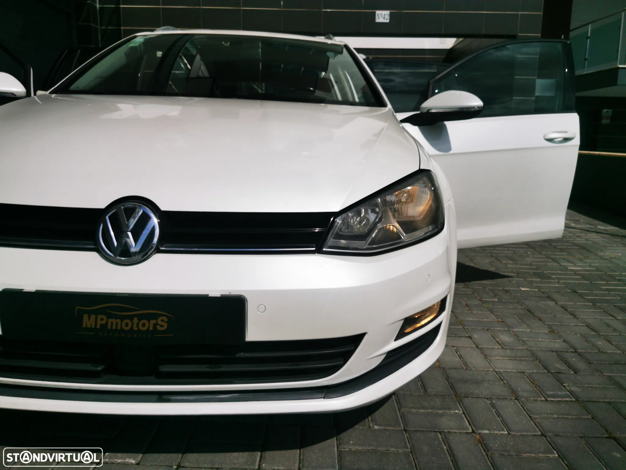 VW Golf Variant 1.6 TDi BlueMotion DSG Comfortline - 12