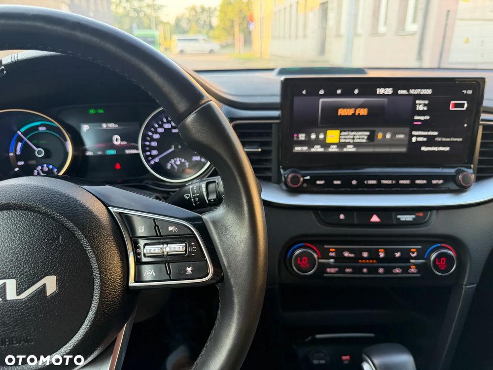 Kia XCeed 1.6 GDI PHEV L DCT - 13