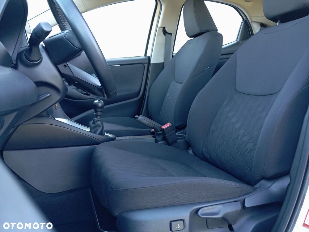 Toyota Yaris 1.5 Comfort - 22