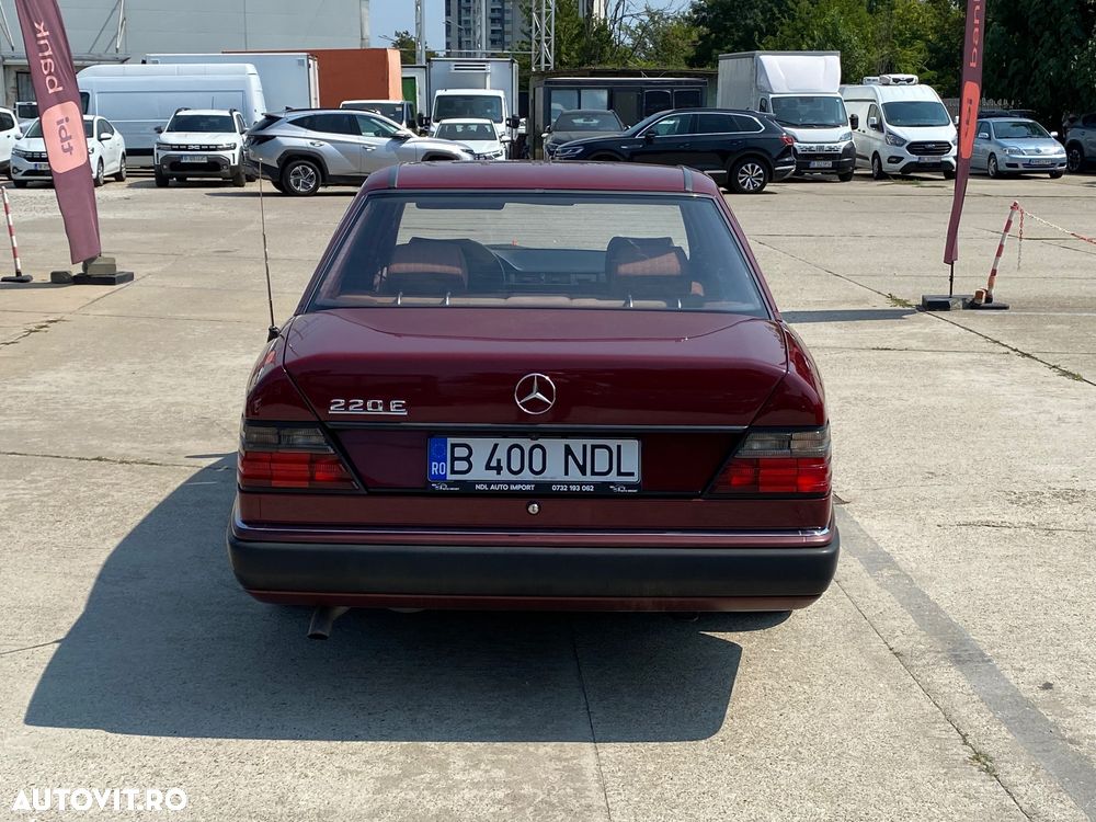 Mercedes-Benz W124 - 39