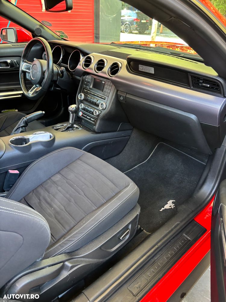 Ford Mustang - 10