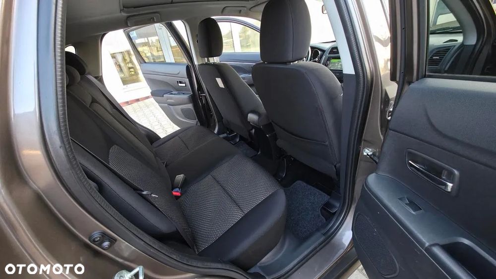 Mitsubishi ASX 1.8 DID Instyle NAVI AS&G - 28