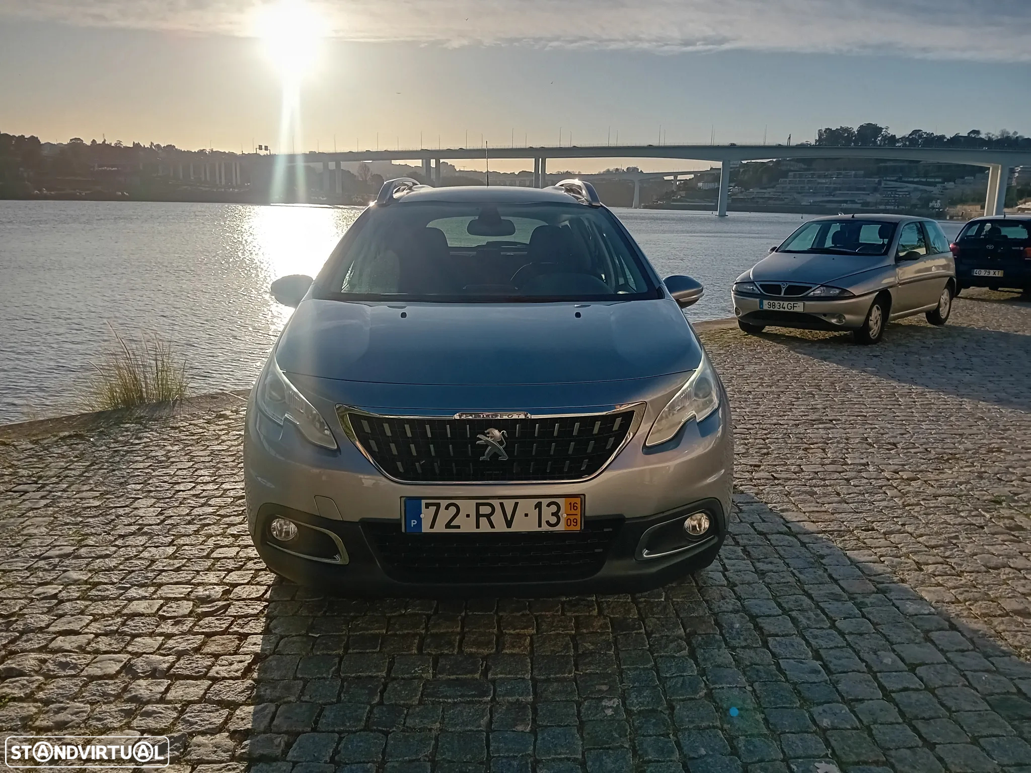 Peugeot 2008 1.6 BlueHDi Style - 17