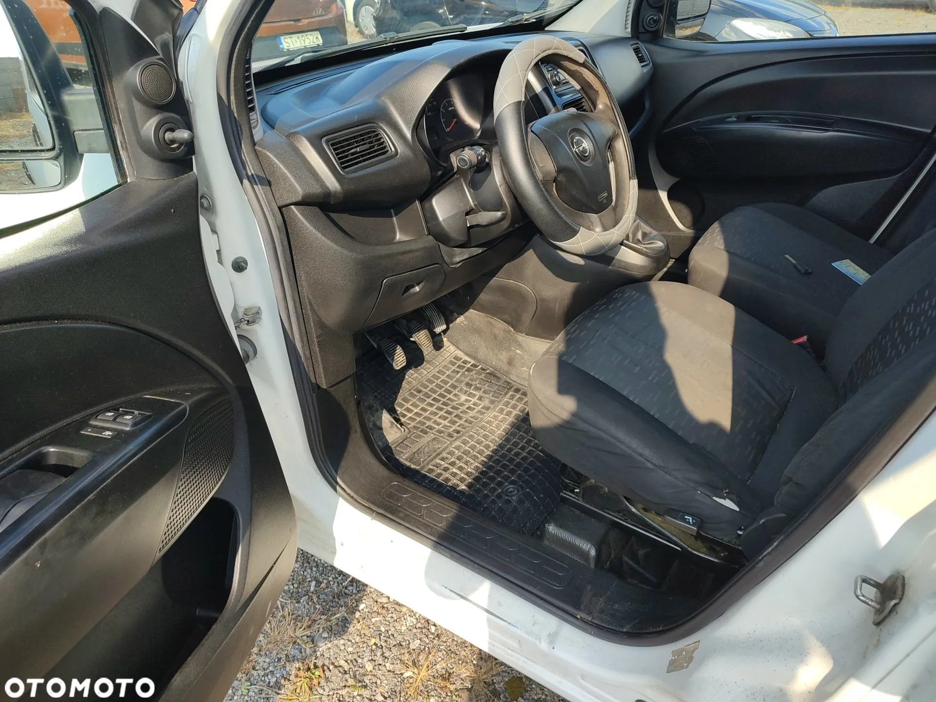 Opel Combo - 12