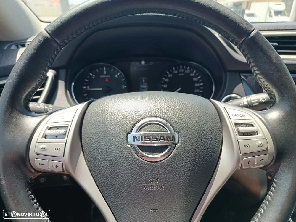 Nissan Qashqai 1.5 dCi N-Connecta - 25