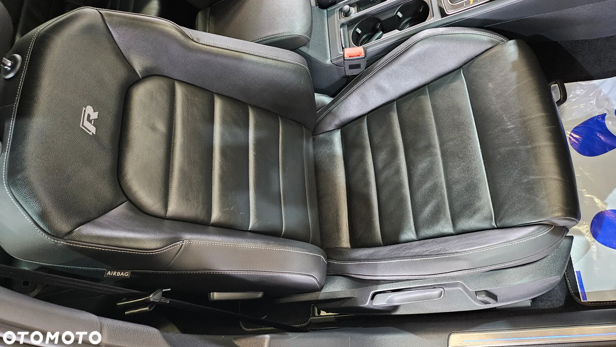 Volkswagen Golf R 4Motion BlueMotion Technology - 35