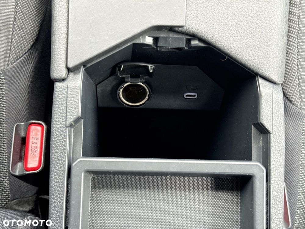 Toyota C-HR 1.8 Hybrid Comfort - 23