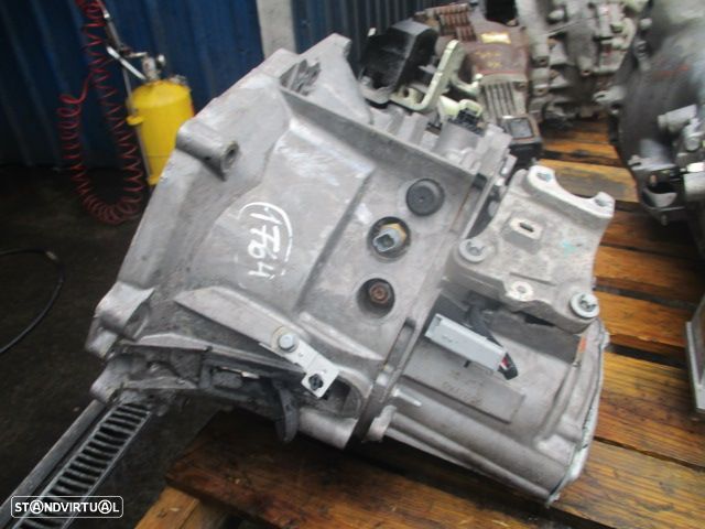 Caixa Velocidades 20V257 OPEL CORSA F 2020 1.5CDTI 100CV 5P Preto DIESEL 6V - 2