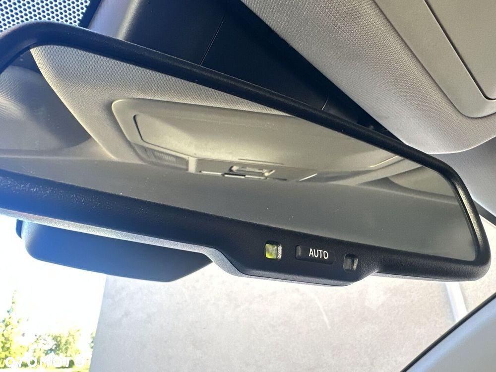 Toyota RAV4 2.5 Hybrid Comfort 4x2 - 30