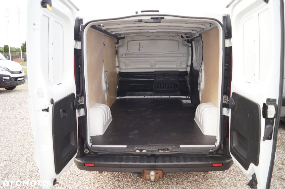 Renault Trafic - 23