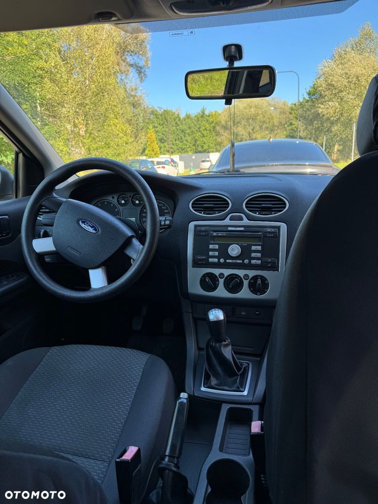 Ford Focus 1.8 Trend - 9