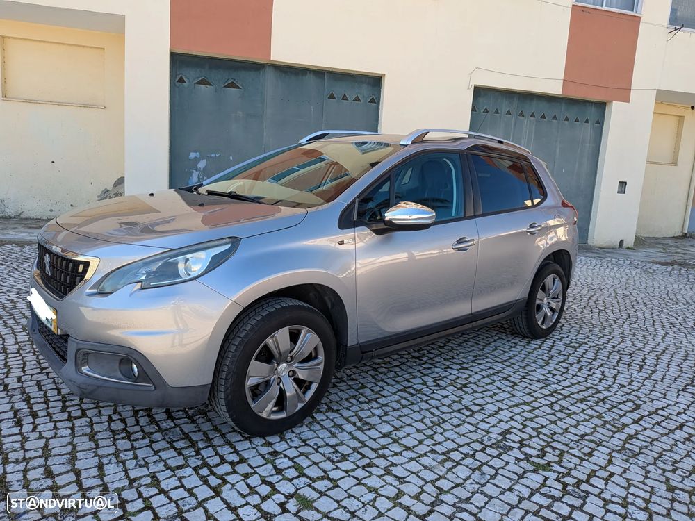Peugeot 2008 1.2 PureTech Style - 3