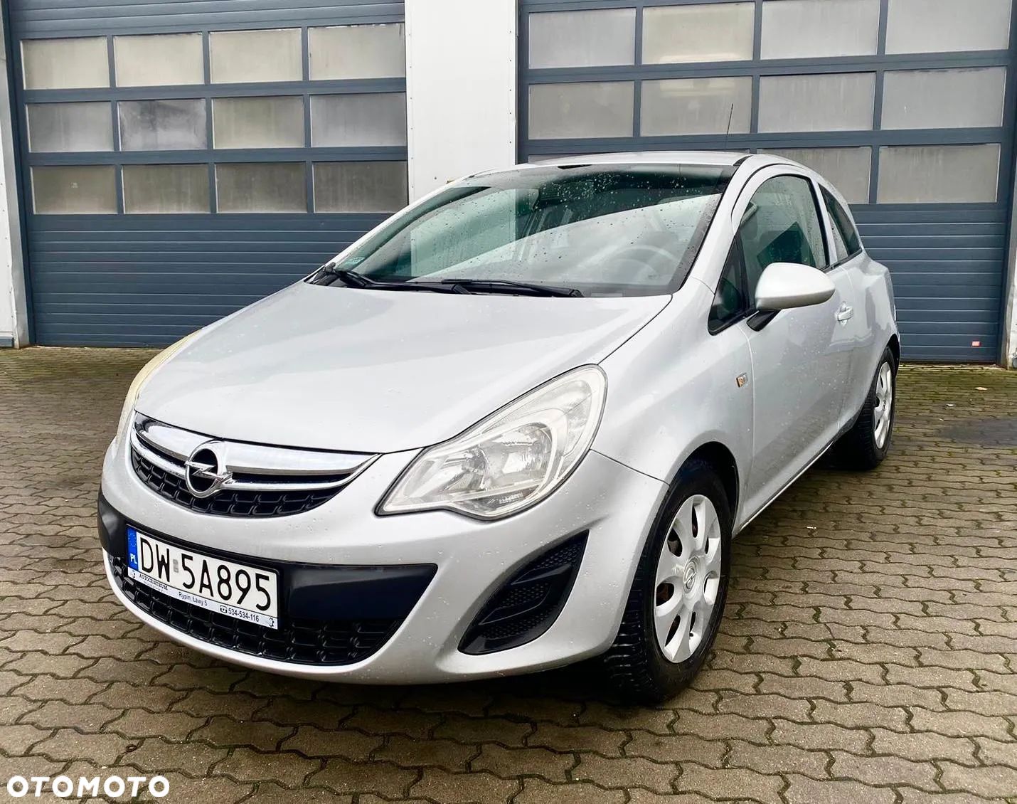 Opel Corsa 1.2 16V Color Edition - 1
