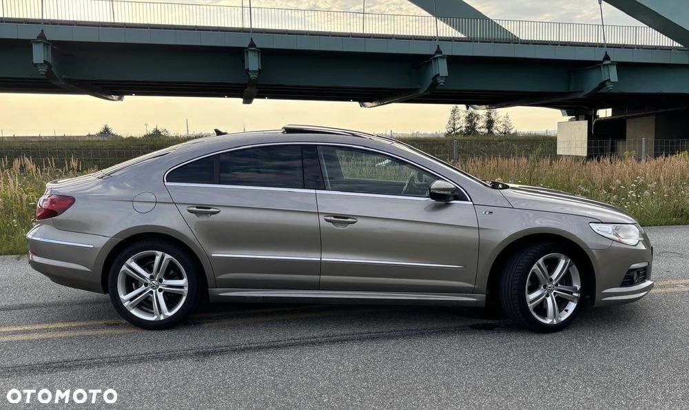 Volkswagen Passat CC - 11