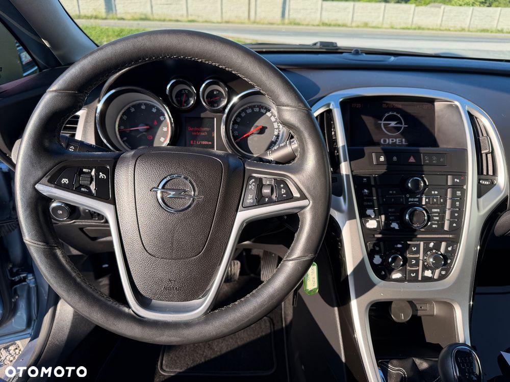 Opel Astra 1.4 Turbo Edition - 26