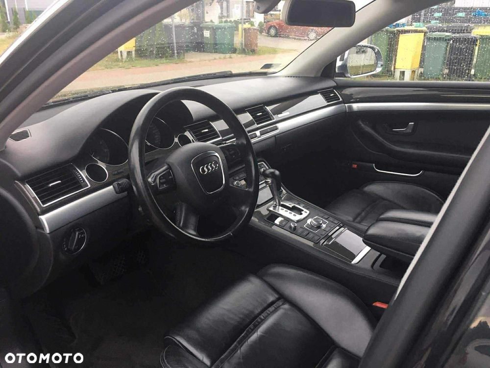 Audi S8 - 7