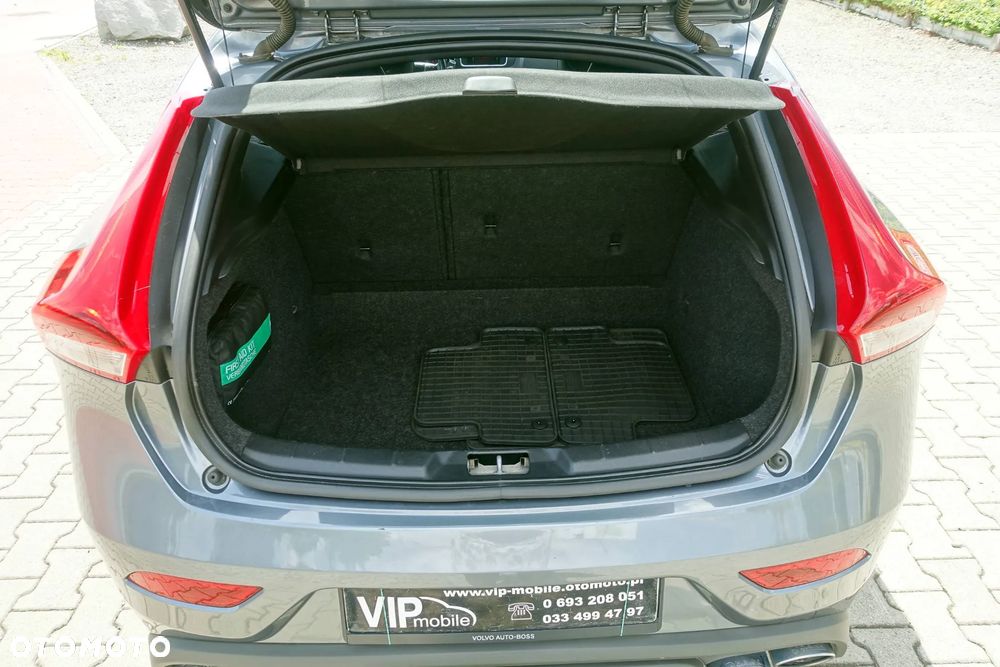 Volvo V40 T3 Drive-E R-Design Kinetic - 16