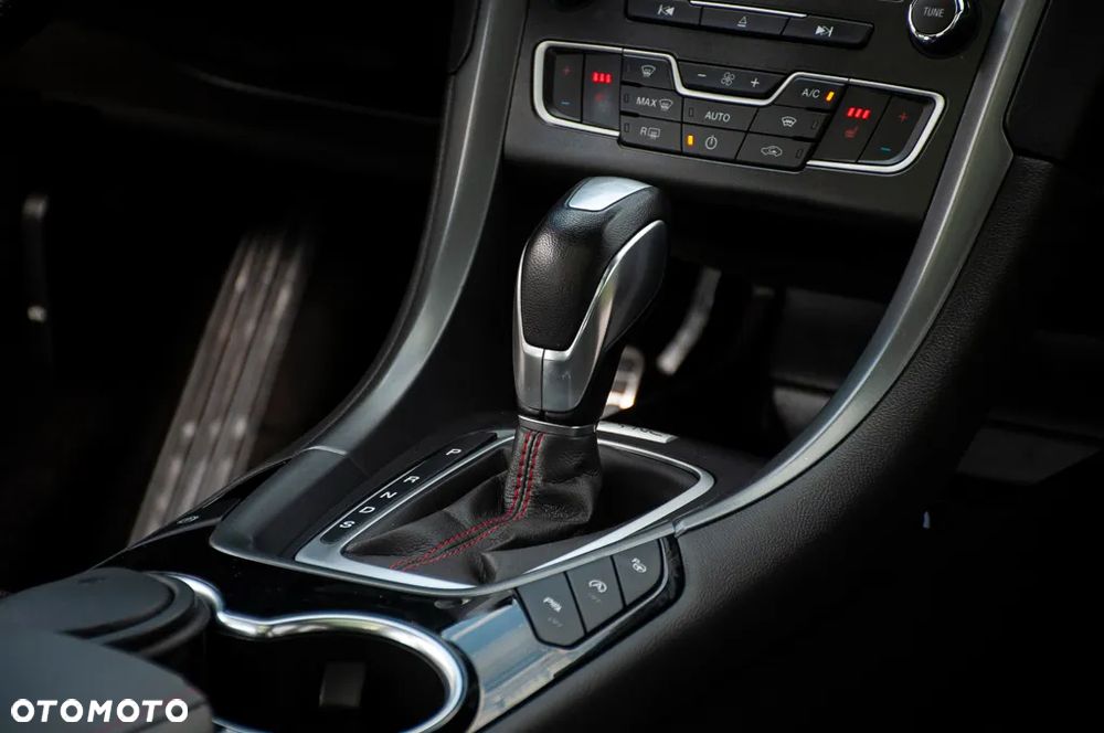 Ford Mondeo 2.0 TDCi PowerShift-Aut Allrad ST-Line - 18