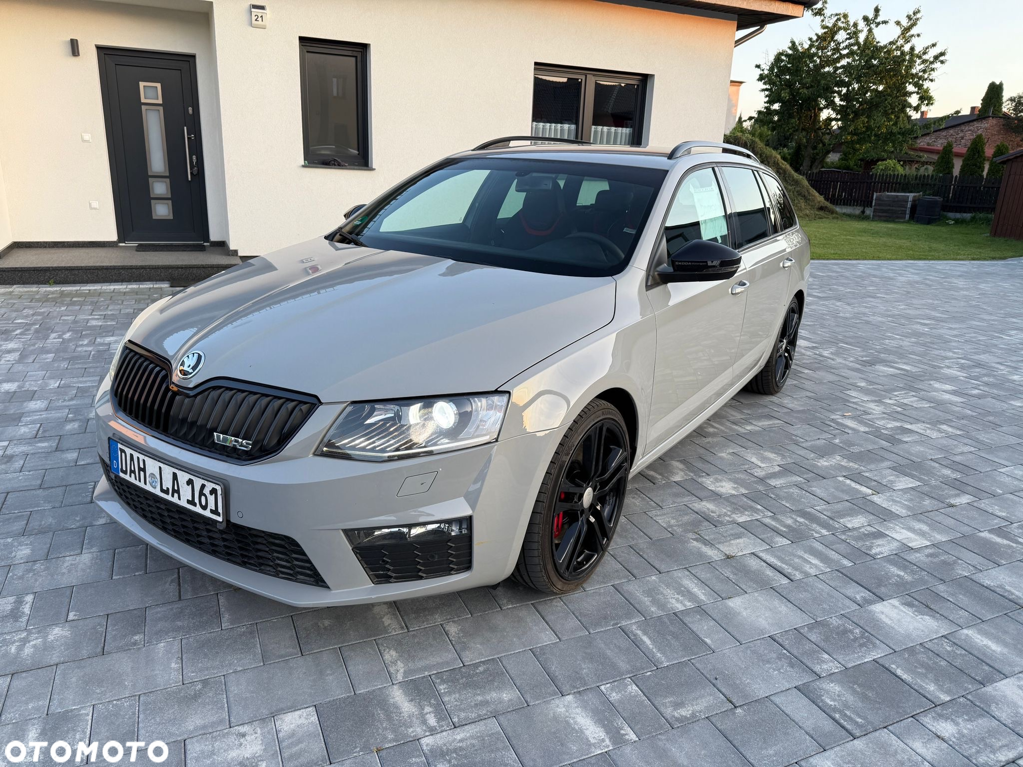 Skoda Octavia Combi 2.0 TSI (Green tec) RS - 4