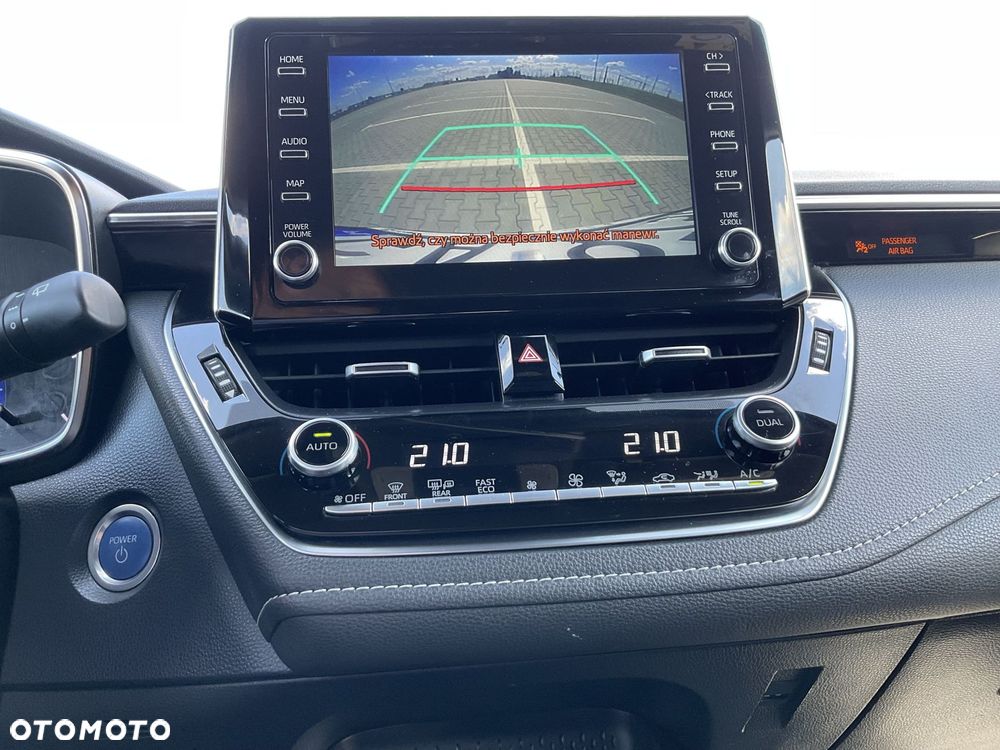 Toyota Corolla 2.0 Hybrid Comfort - 12