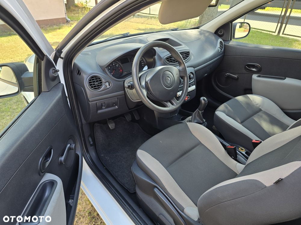 Renault Clio - 3