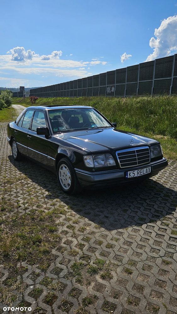 Mercedes-Benz Klasa E - 1