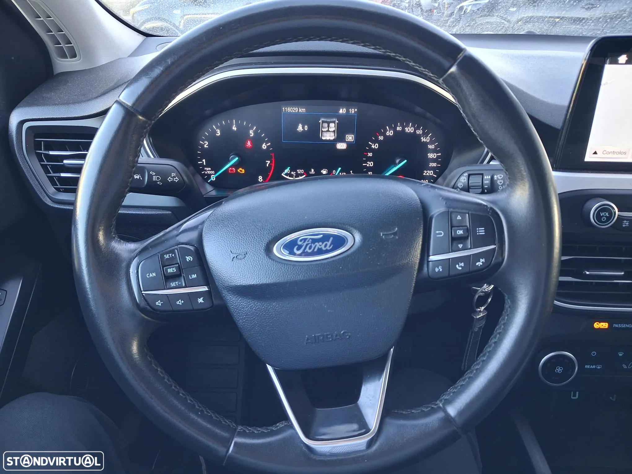 Ford Focus 1.0 EcoBoost Business - 17
