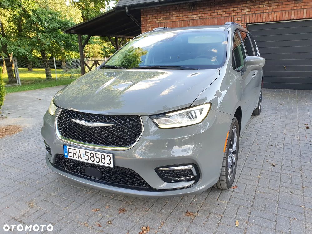 Chrysler Pacifica - 6