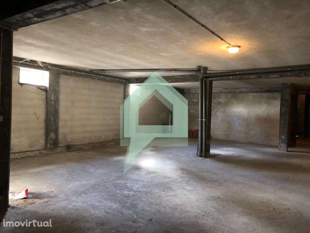 APARCAMENTO - PERELHAL - Grande imagem: 2/7