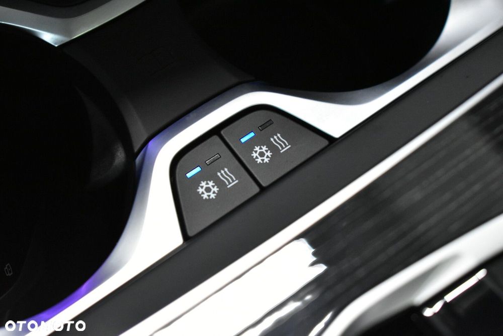 BMW X7 - 26