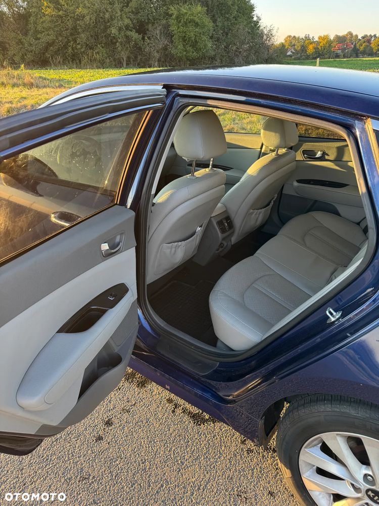 Kia Optima - 6