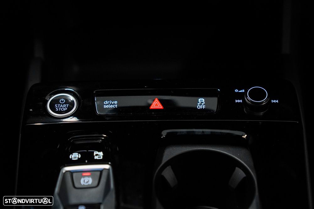 Audi A6 Sportback e-tron 100 kWh Performance SE Business - 36