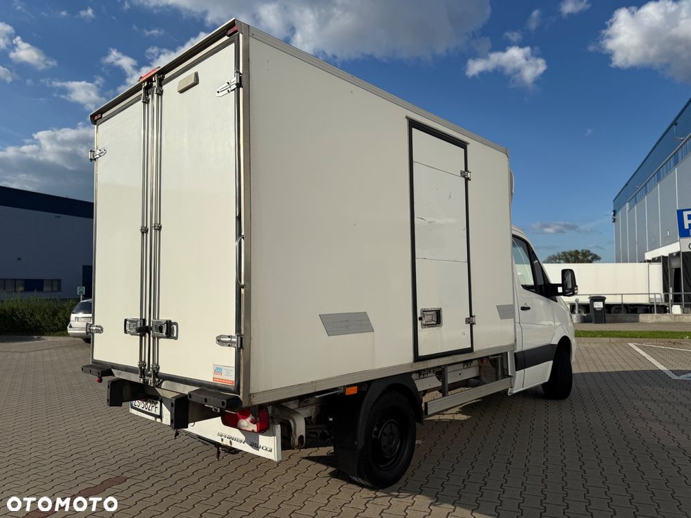Mercedes-Benz Sprinter - 5