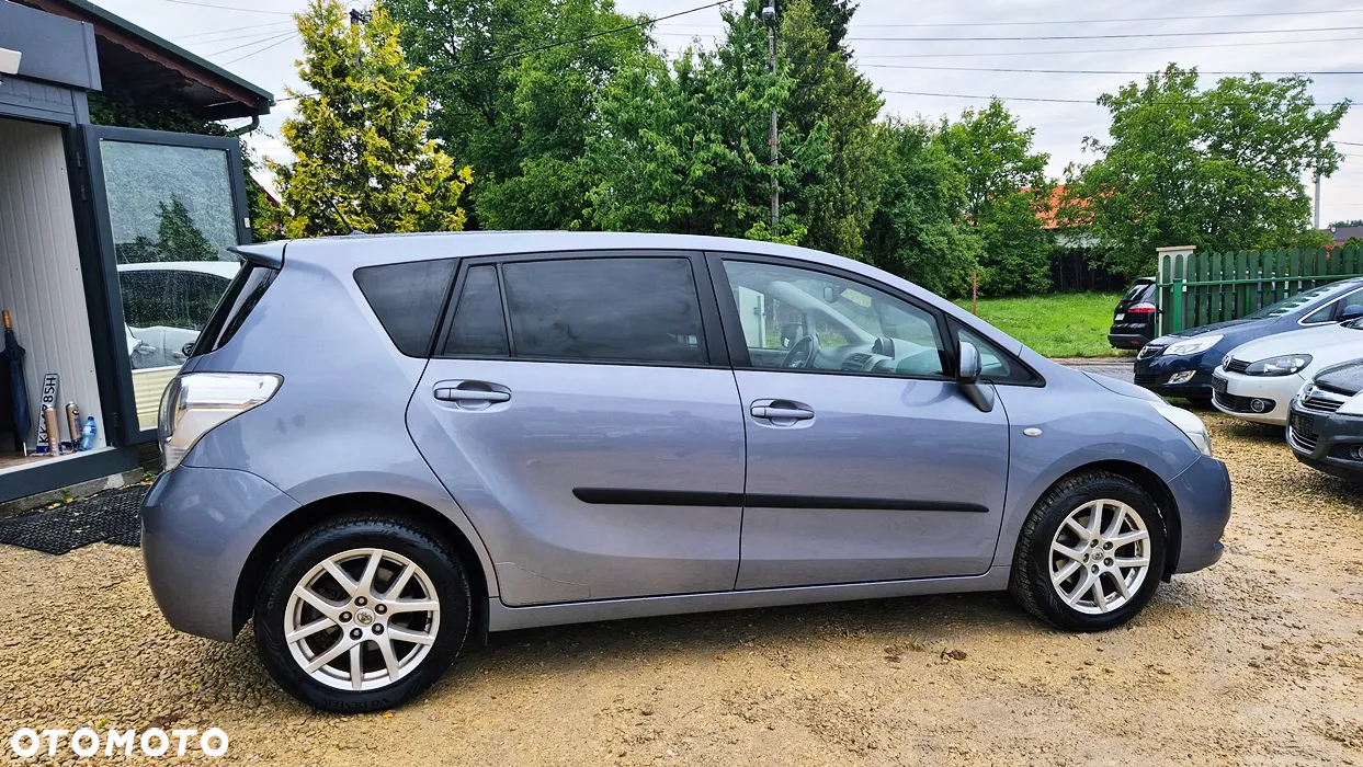 Toyota Verso 1.8 Premium EU5 7os - 9