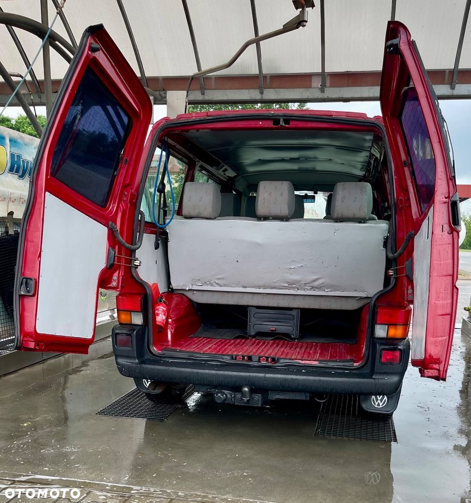 Volkswagen Transporter - 9