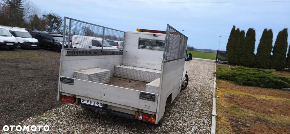 Renault Trafic - 26